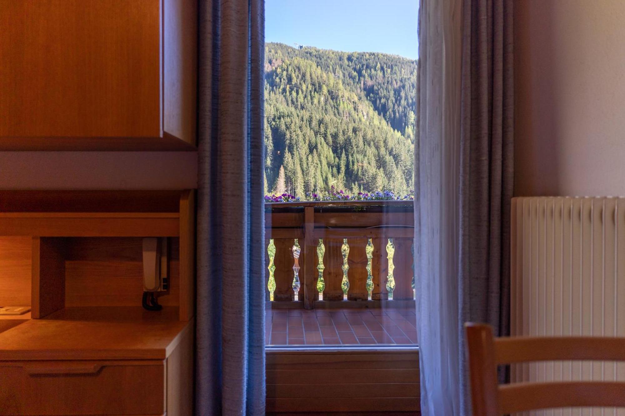Chalet Fisti ラ・ヴィッラ 部屋 写真